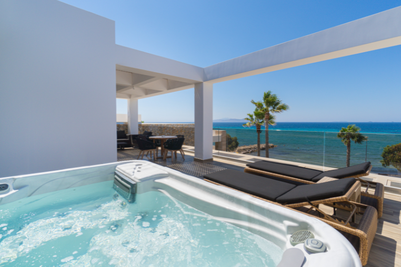 MASTER SUITE SEA VIEW WITH JACUZZI